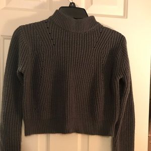Mock turtle neck belly length knit sweater